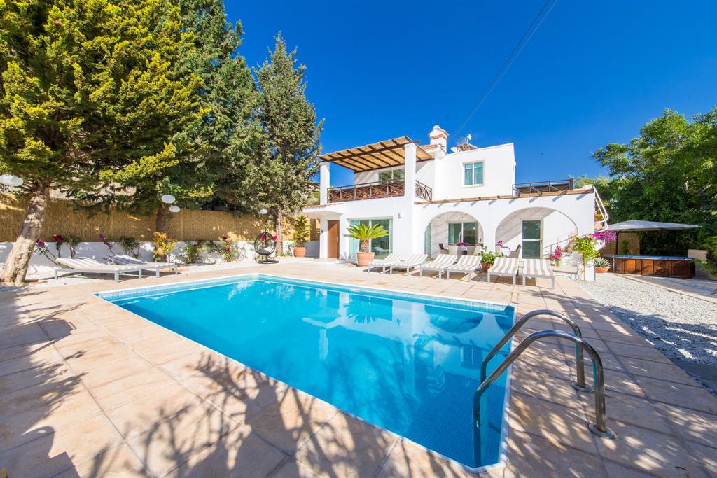 Villa Eva Peyia Exterior photo